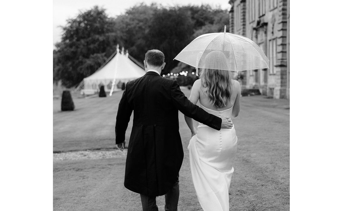 A quintessentially British summer marquee wedding at Capheaton Hall